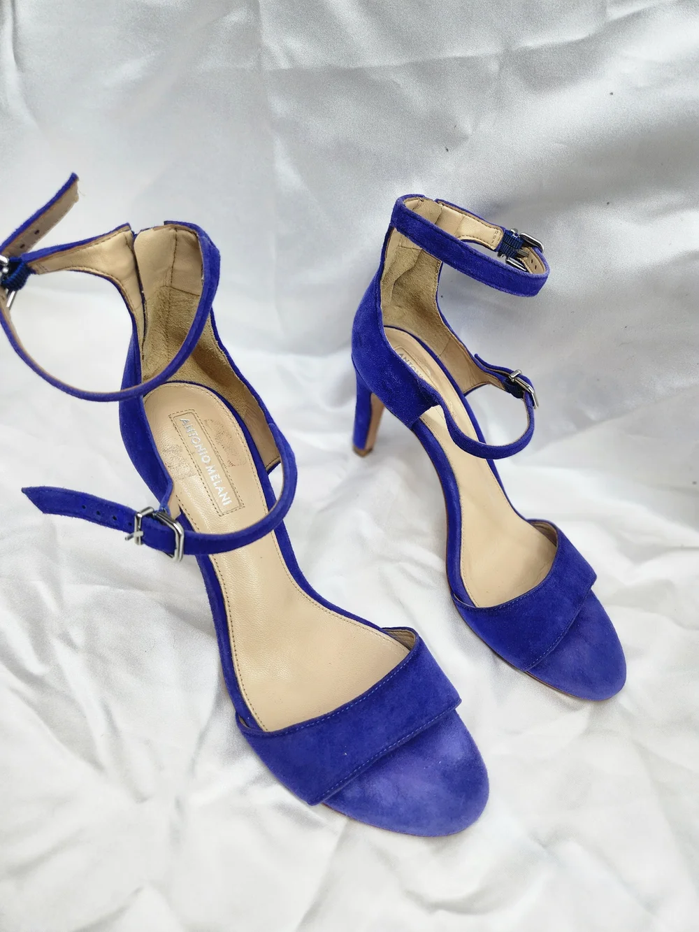 ANTONIO MELANI chic royal